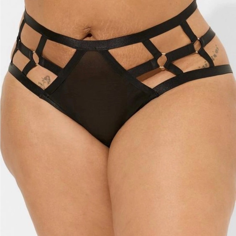 Torrid overt mesh strappy panty size 5x plus black nwt